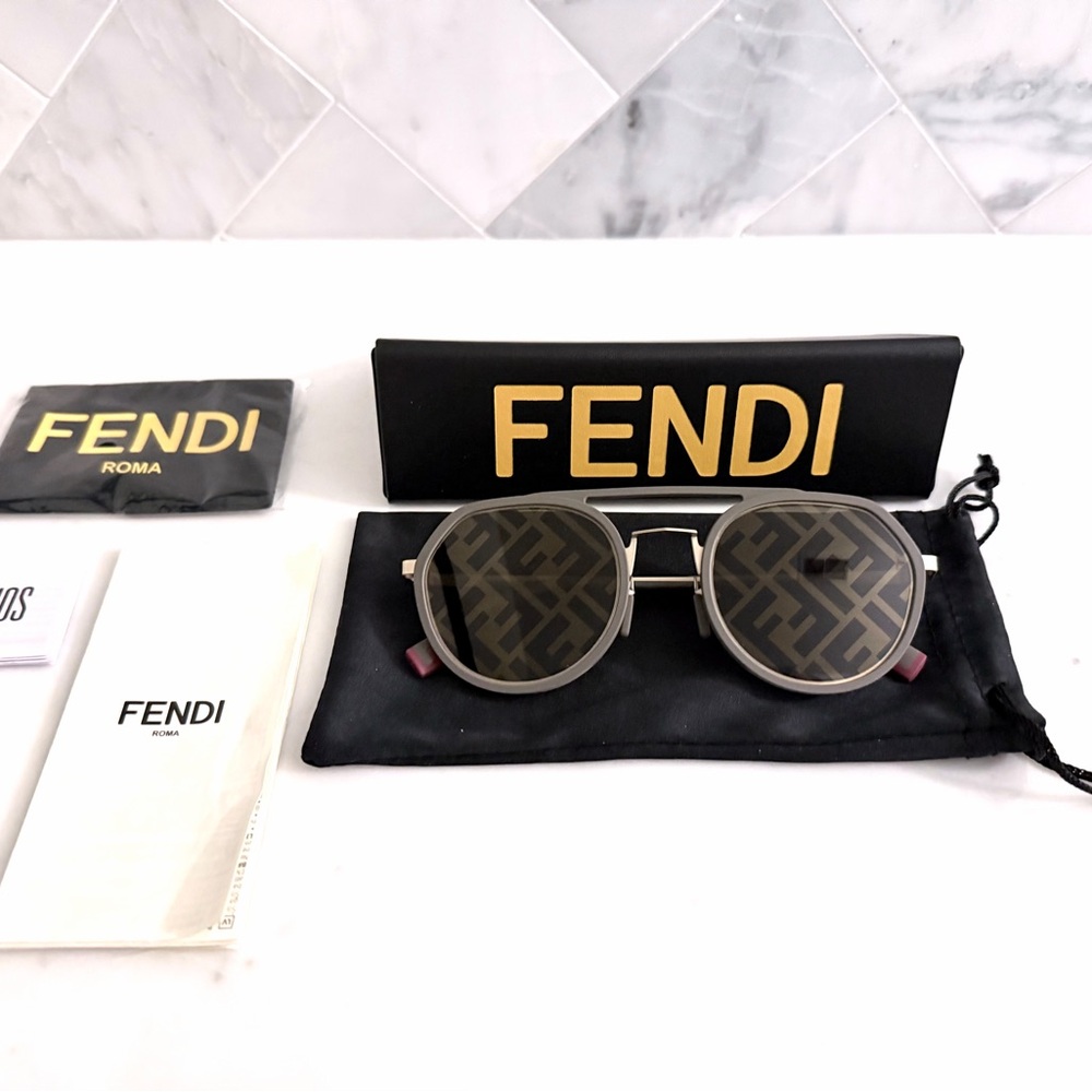 Fendi Women's Round Logo Sunglasses in Gray and Pink - Picture 2 of 5